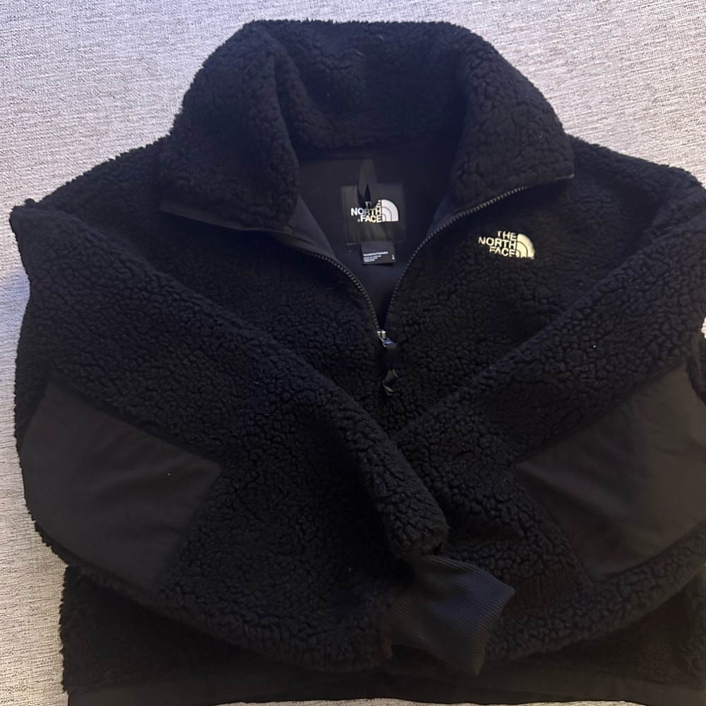 Black North Face Fleece Zip Up